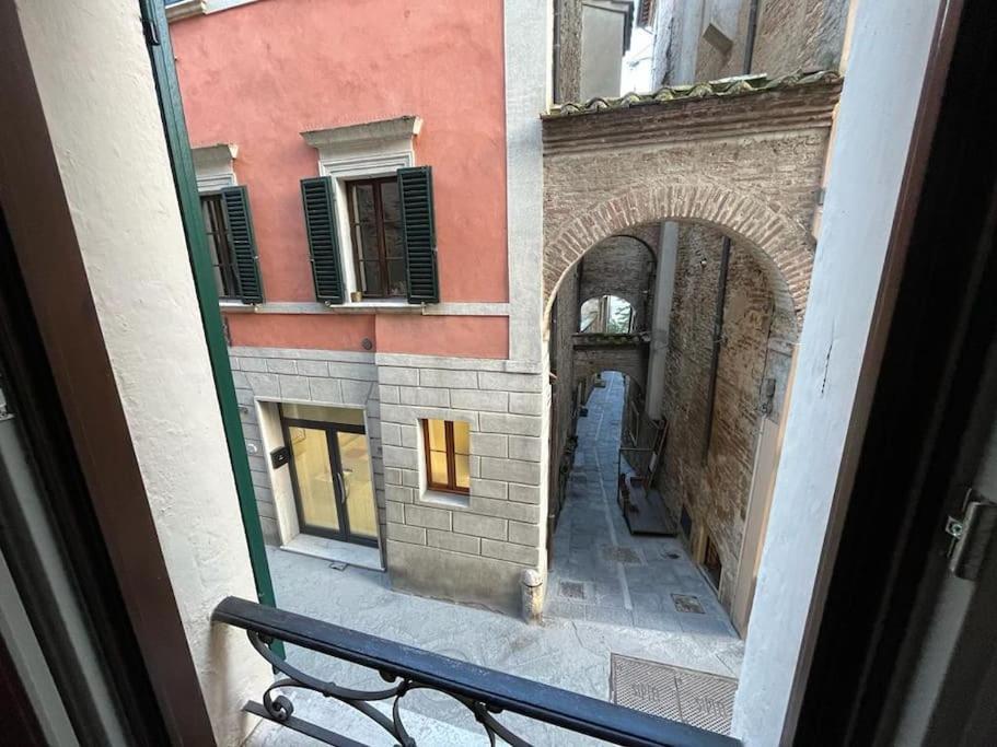 A Due Passi Da Piazza Grande Montepulciano Exterior photo